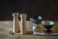 SALT & PEPPER Młynki Drewniane Naturalne 2 szt.