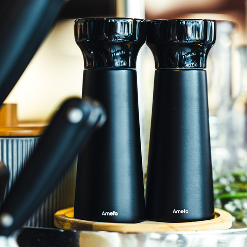 SALT & PEPPER Młynki Drewniane Czarne 2 szt.